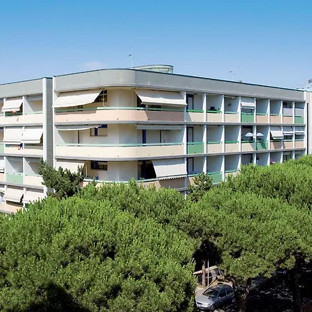 Appartamento Tastefully Furnished Flat With Lateral Sea View